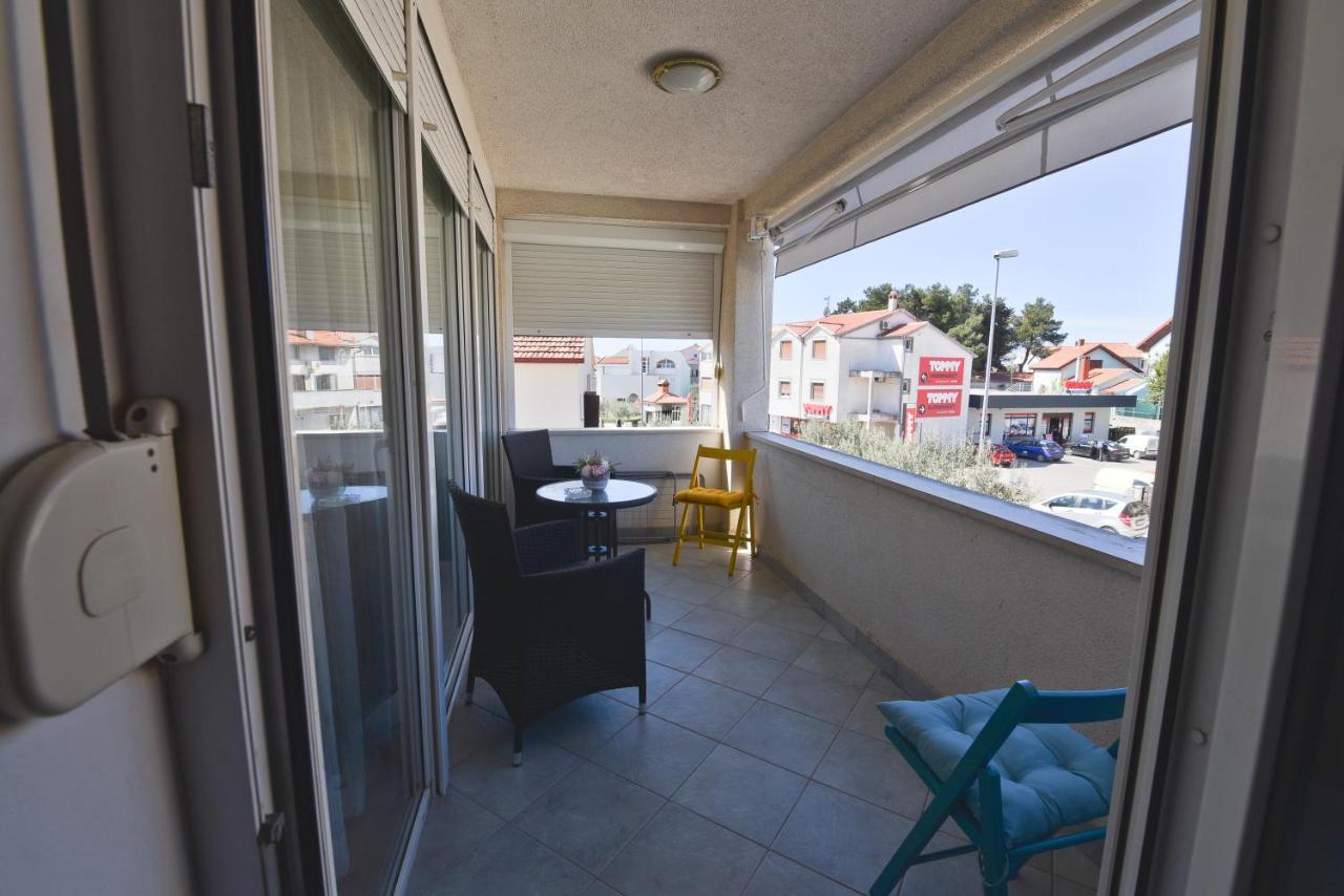 Apartment Nelly- Self Check-In Zadar Exterior photo