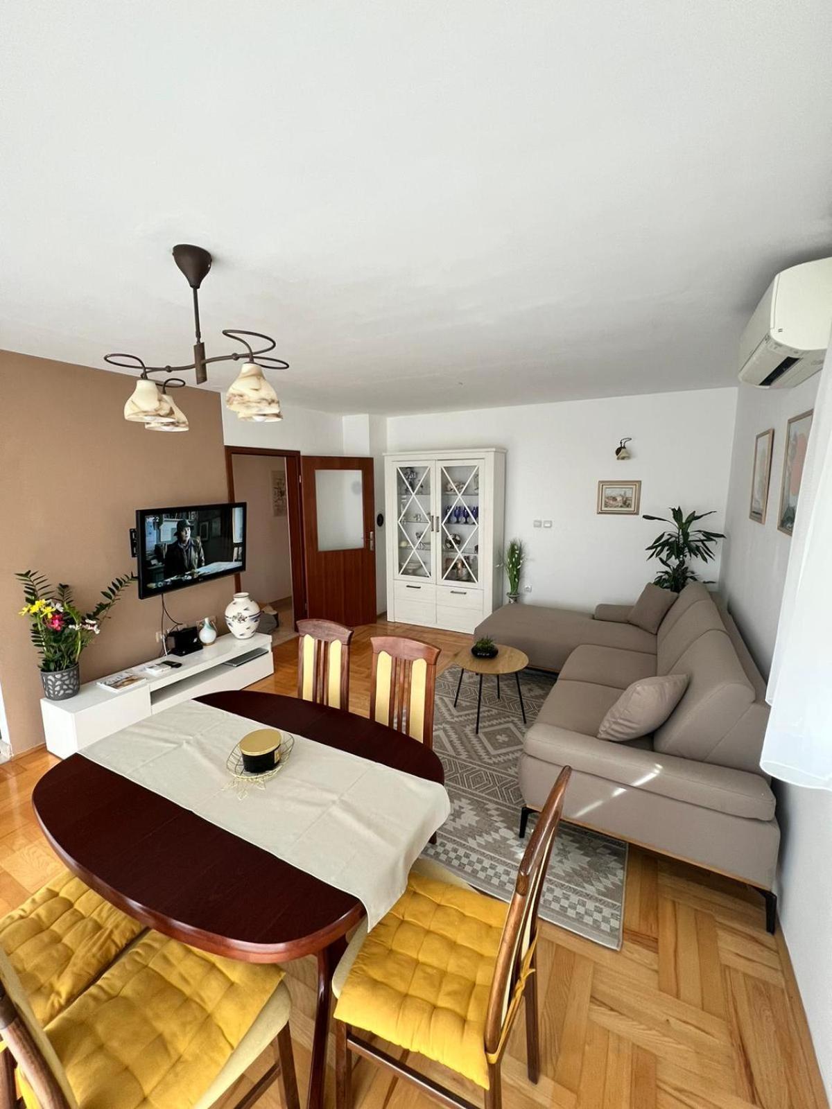 Apartment Nelly- Self Check-In Zadar Exterior photo